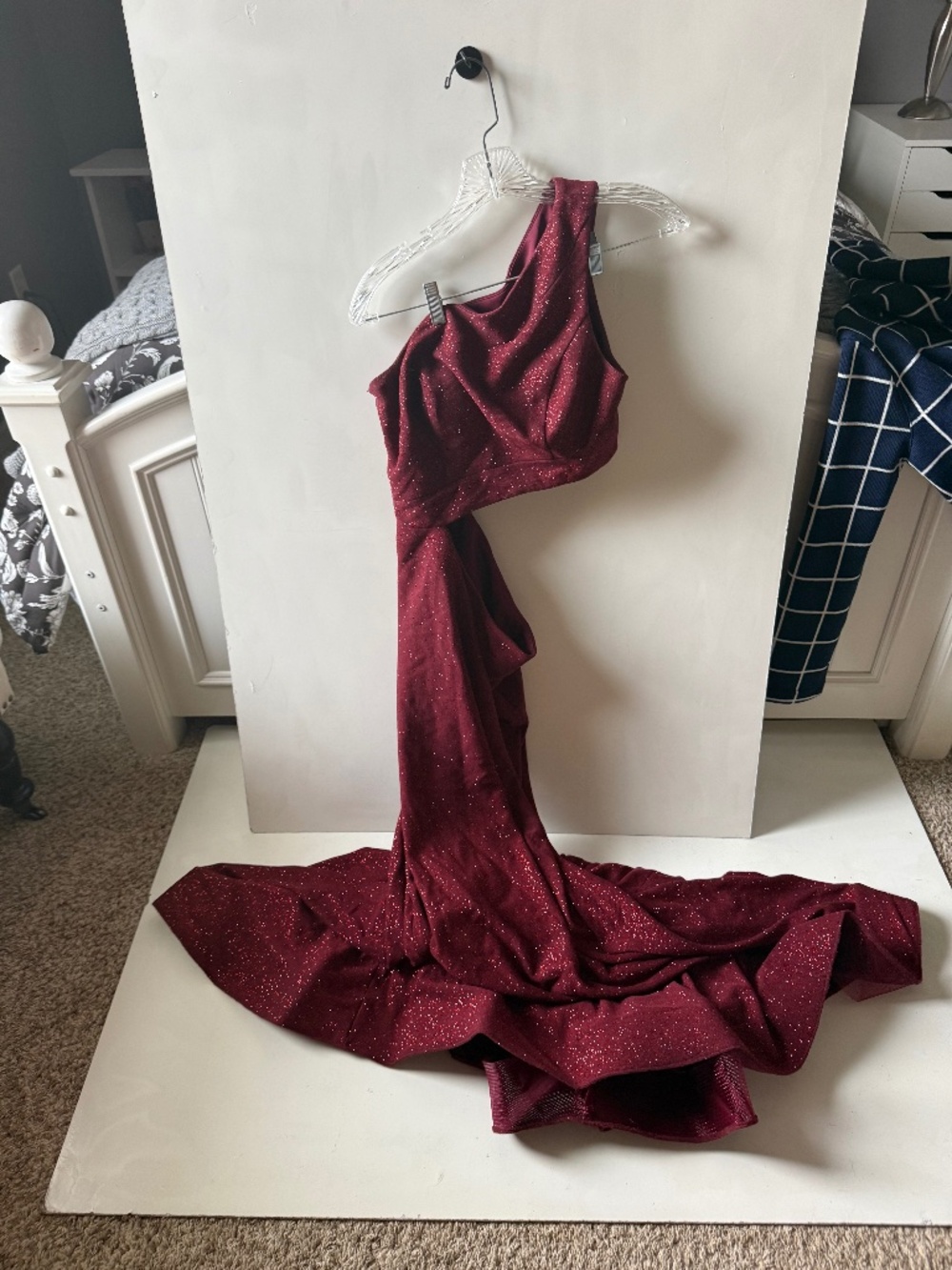 Camille La Vie wedding evening burgundy mermaid style glitter dress size 6 - Picture 8 of 9